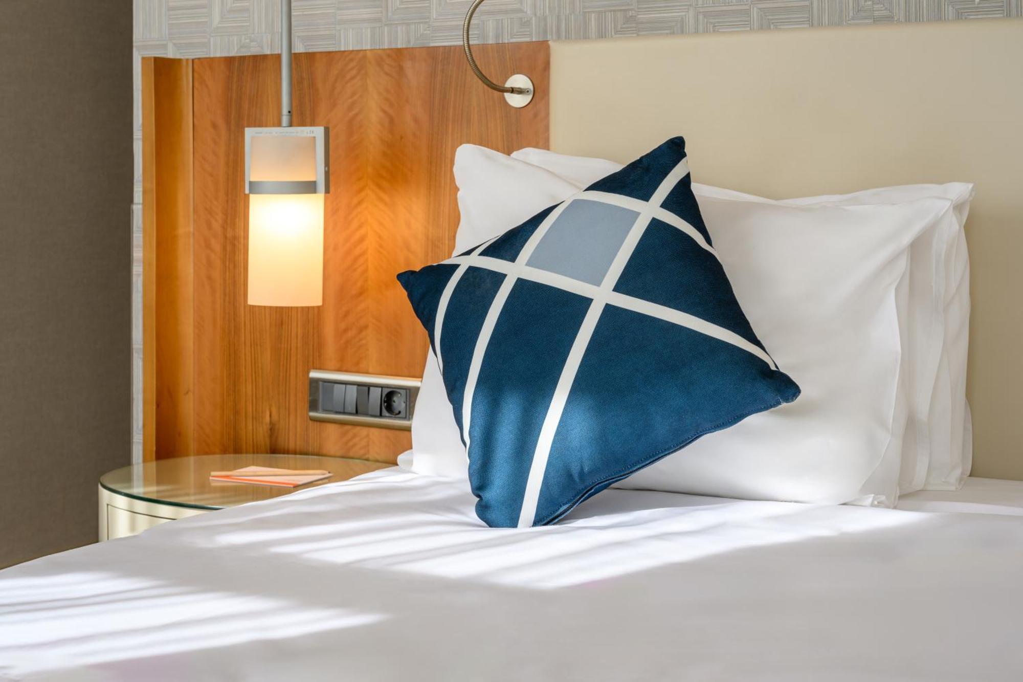 Four Points Flex By Sheraton Istanbul Taksim Square Buitenkant foto