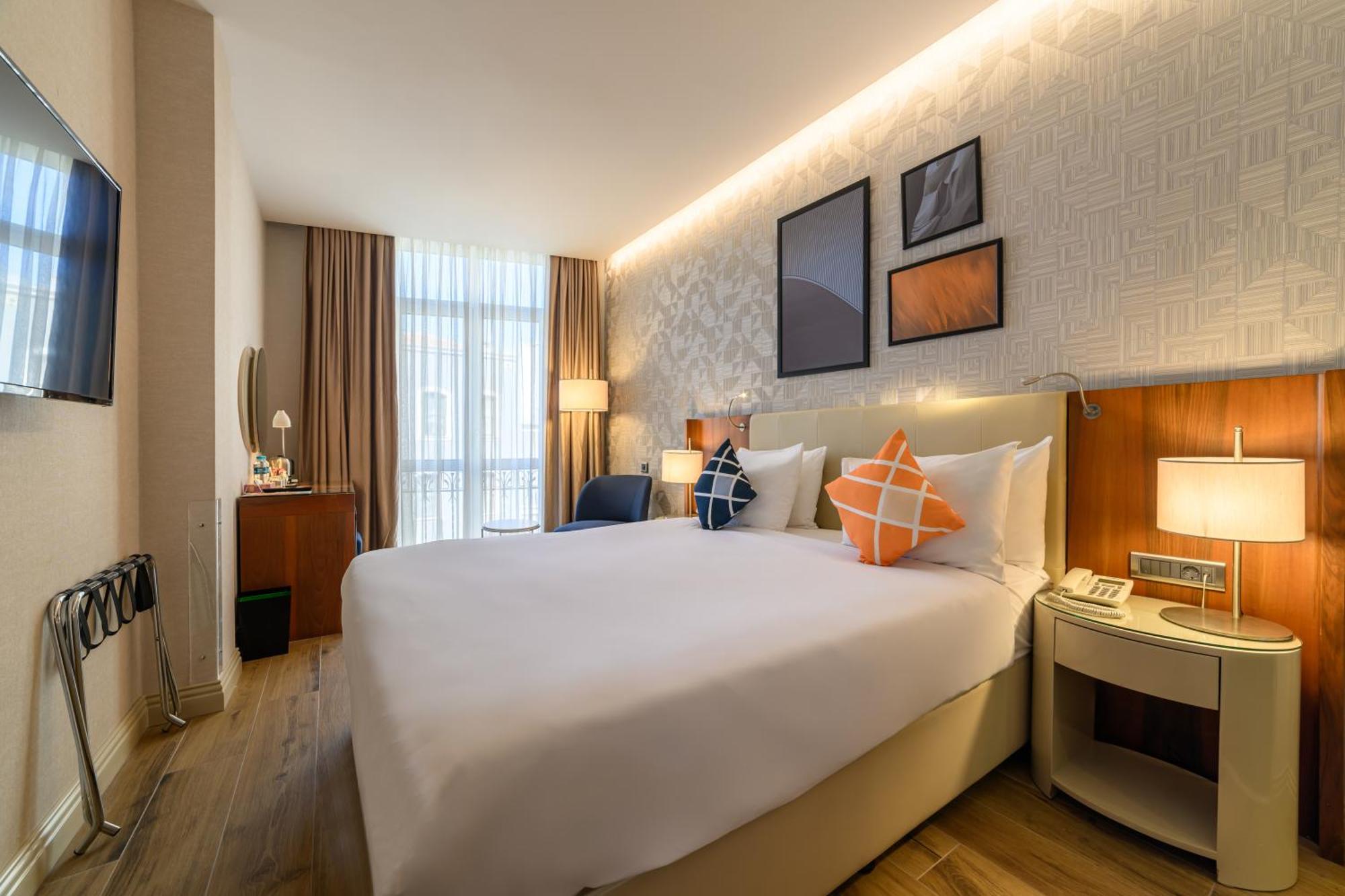 Four Points Flex By Sheraton Istanbul Taksim Square Buitenkant foto