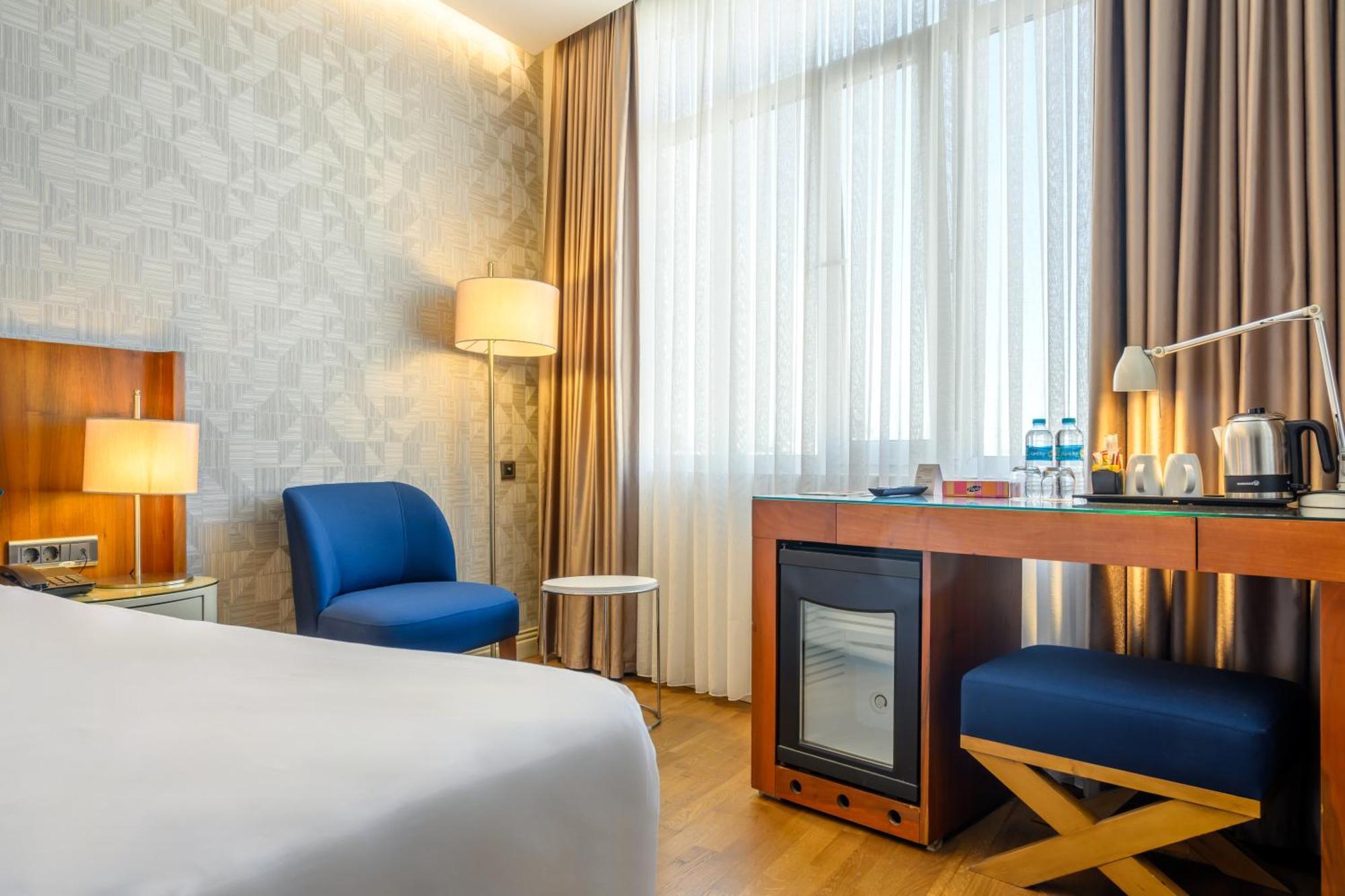 Four Points Flex By Sheraton Istanbul Taksim Square Buitenkant foto
