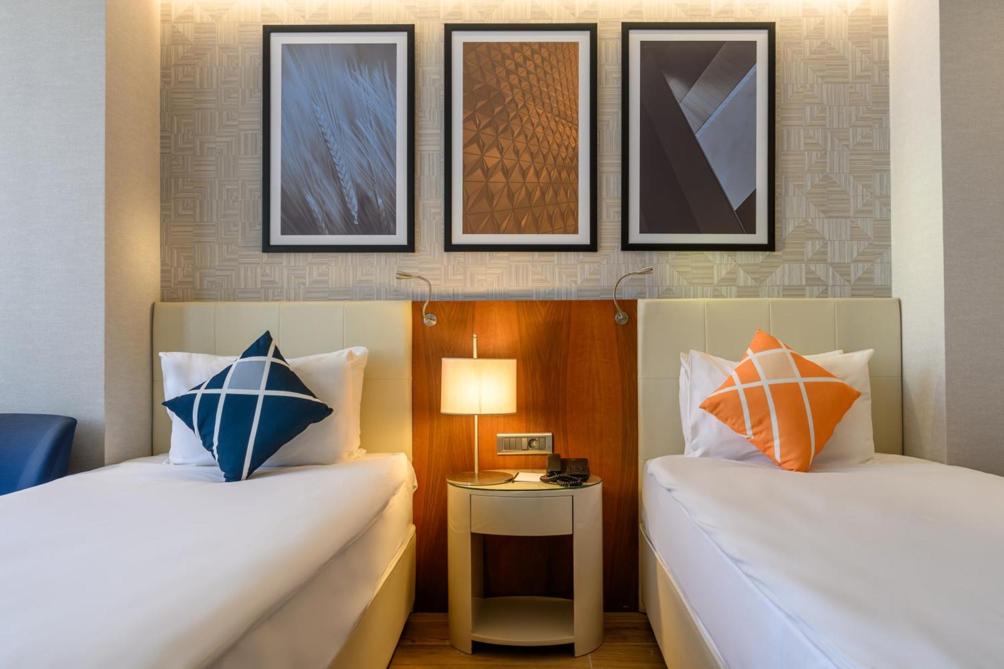 Four Points Flex By Sheraton Istanbul Taksim Square Buitenkant foto