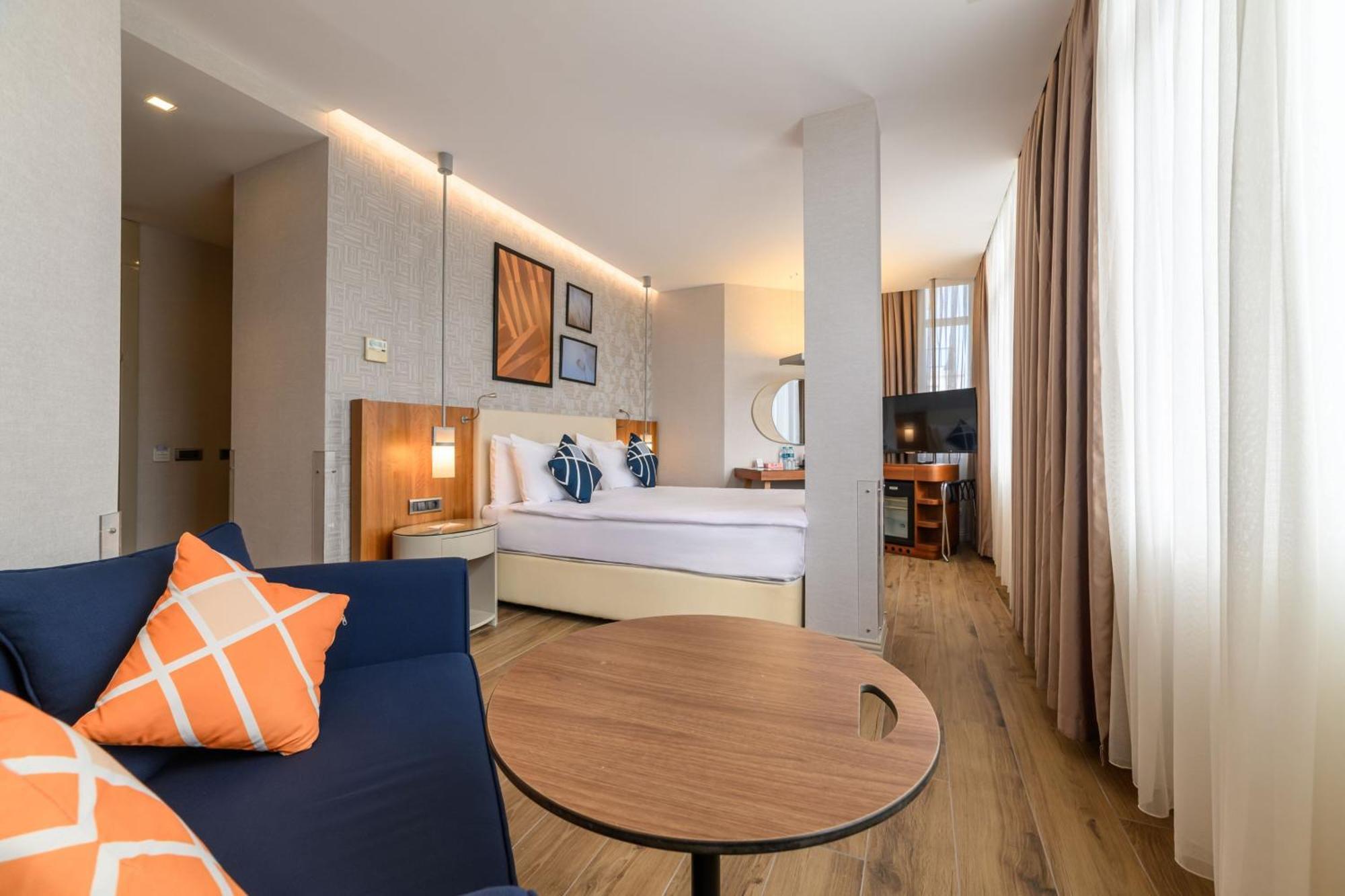 Four Points Flex By Sheraton Istanbul Taksim Square Buitenkant foto