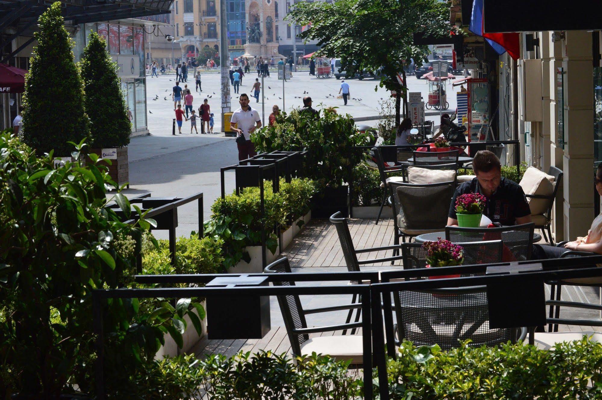 Four Points Flex By Sheraton Istanbul Taksim Square Buitenkant foto
